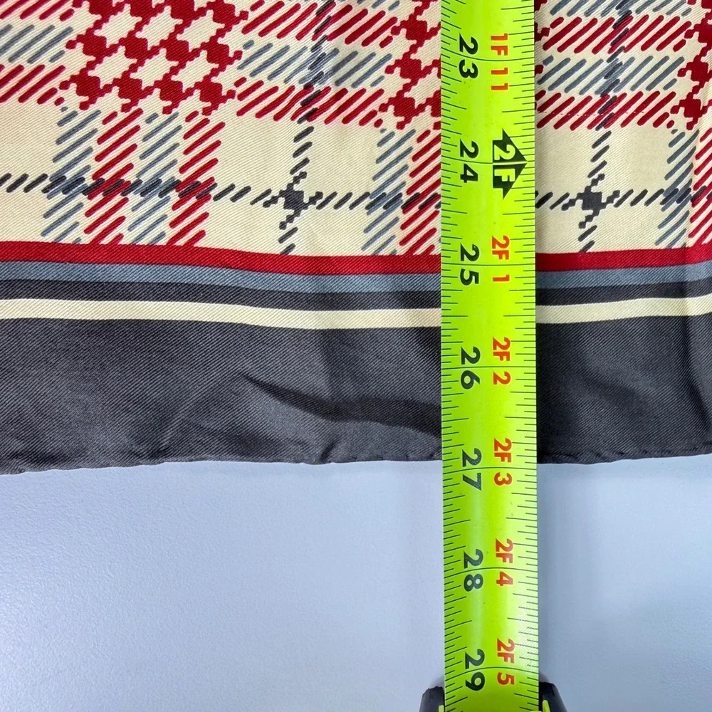 Echo Womens Scarf Beige Red‎ Plaid Hand Roll Vintage Classic Preppy Chic